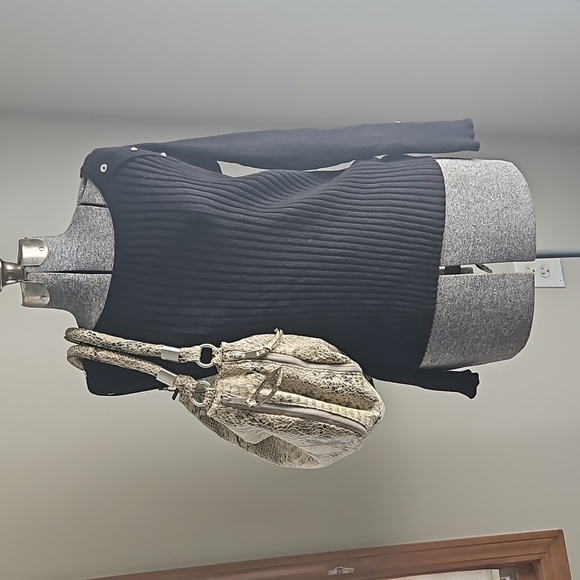 Mondani New York faux leather bag - Picture 2 of 13